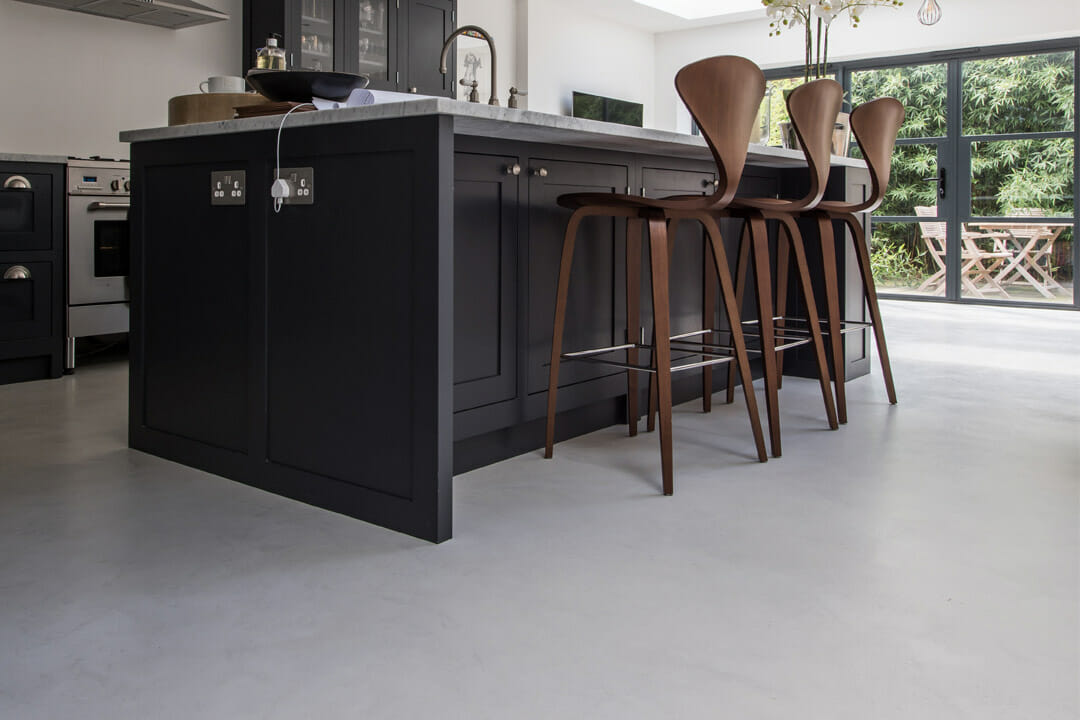 Light grey MicroCrete 6